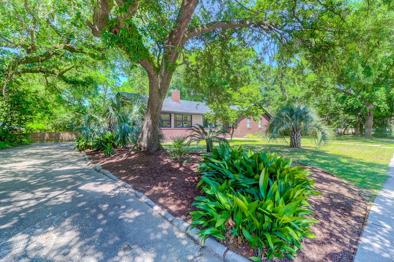 5017 N Rhett Ave, North Charleston, SC 29405
