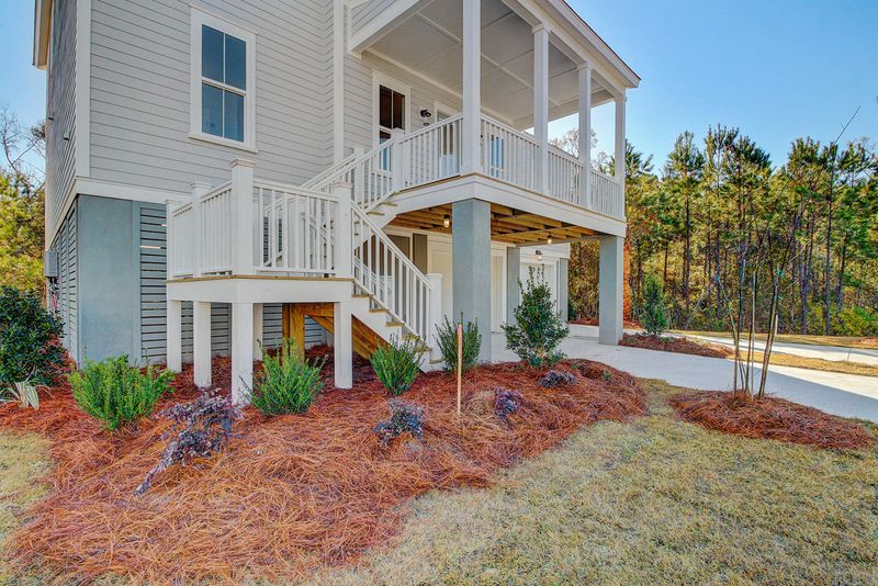 2445 Giles Ln, Mount Pleasant, SC 29466