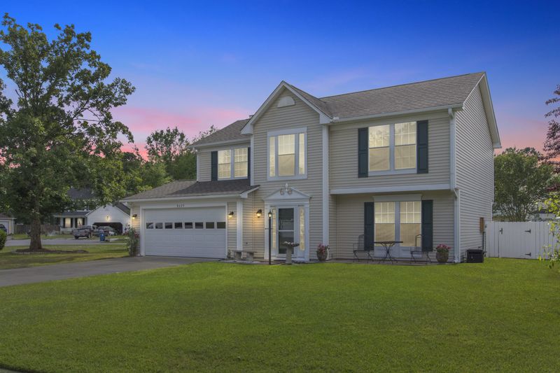 8429 Old Carriage Ct, North Charleston, SC 29420