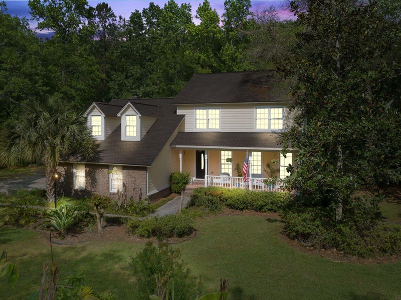 512 E Wimbledon Dr, Charleston, SC 29412