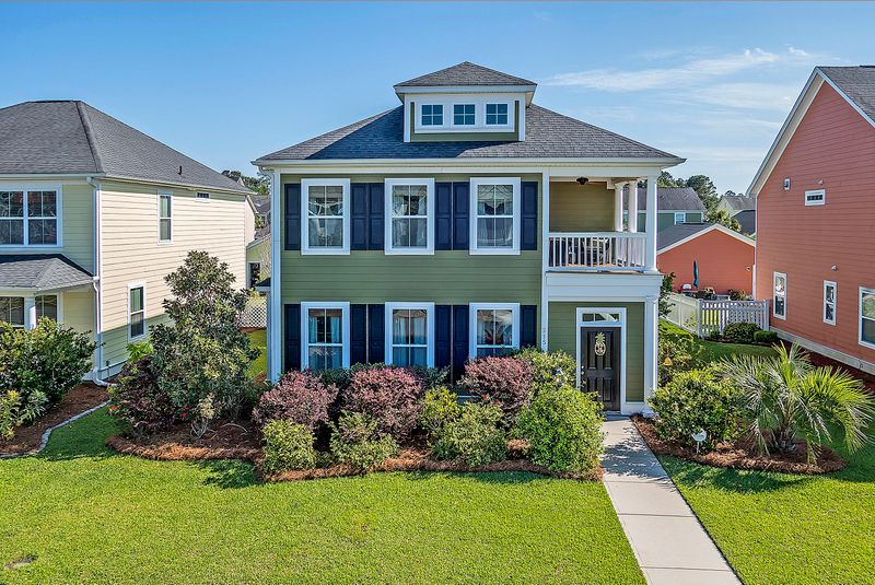 215 Amaryllis Ave, Summerville, SC 29483