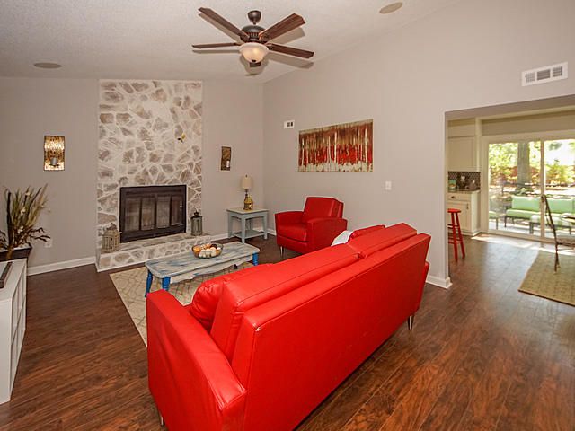 106 Traders Station Rd, Summerville, SC 29486