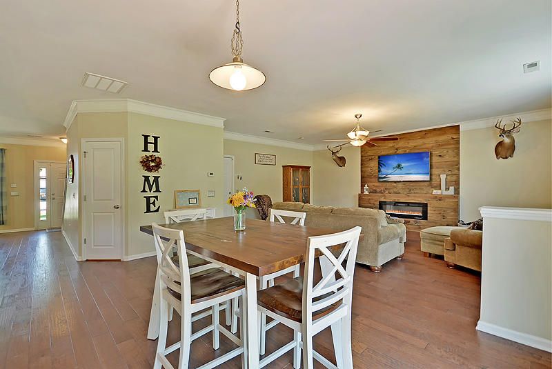 246 Donatella Dr, Goose Creek, SC 29445