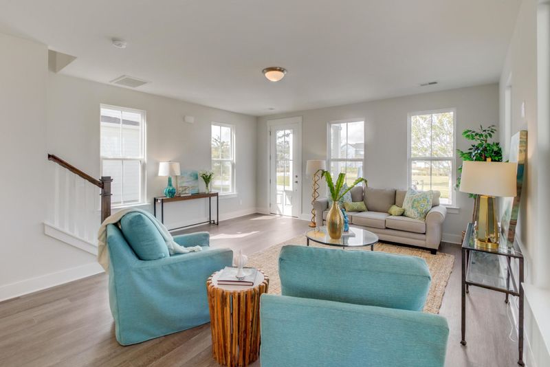 4615 Scout Al, North Charleston, SC 29405