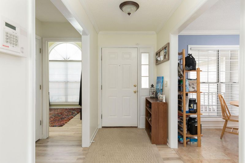 131 Expressway Dr, Summerville, SC 29486