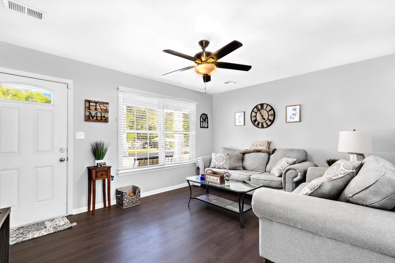7640 Cherrywood Dr, North Charleston, SC 29418