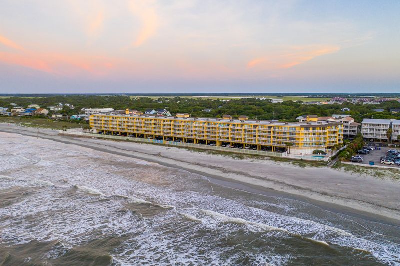 201 W Arctic Ave #117, Folly Beach, SC 29439