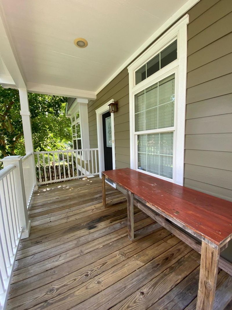 1542 Inland Ave, Charleston, SC 29412