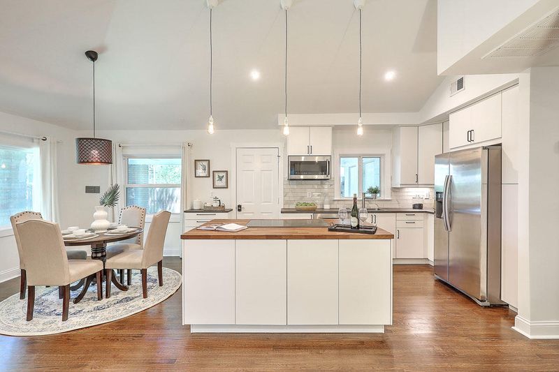 334 Millcreek Dr, Charleston, SC 29407