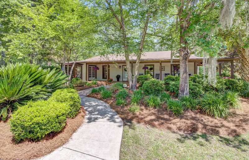 101 Aviary Ct, Summerville, SC 29483