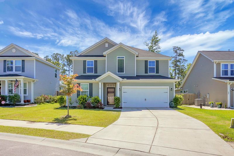 303 Gallant Fox Ct, Moncks Corner, SC 29461