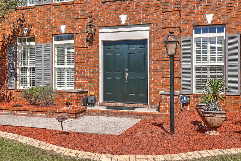 300 Tayside Ct, Charleston, SC 29414