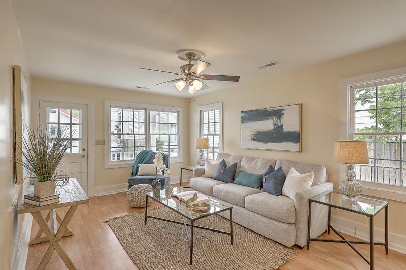 6 Fields Pl, Charleston, SC 29403