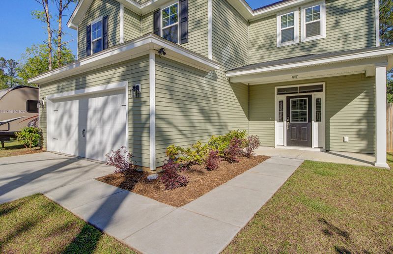 153 Mcmakin St, Summerville, SC 29483