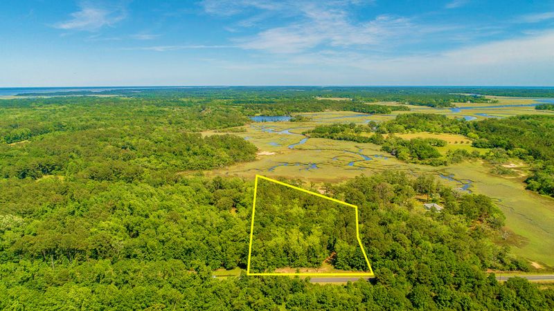 2514 Laurel Hill Rd, Edisto Island, SC 29438