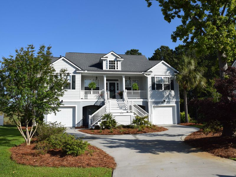 1621 Oakhurst Dr, Mount Pleasant, SC 29466