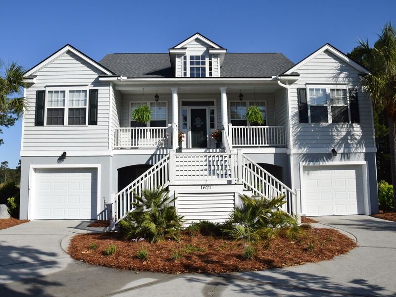 1621 Oakhurst Dr, Mount Pleasant, SC 29466