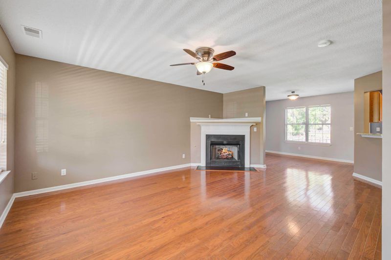 438 Hainsworth Dr, Charleston, SC 29414
