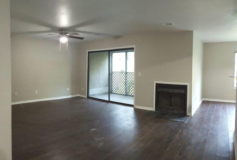 604 Green Castle Dr, Goose Creek, SC 29445