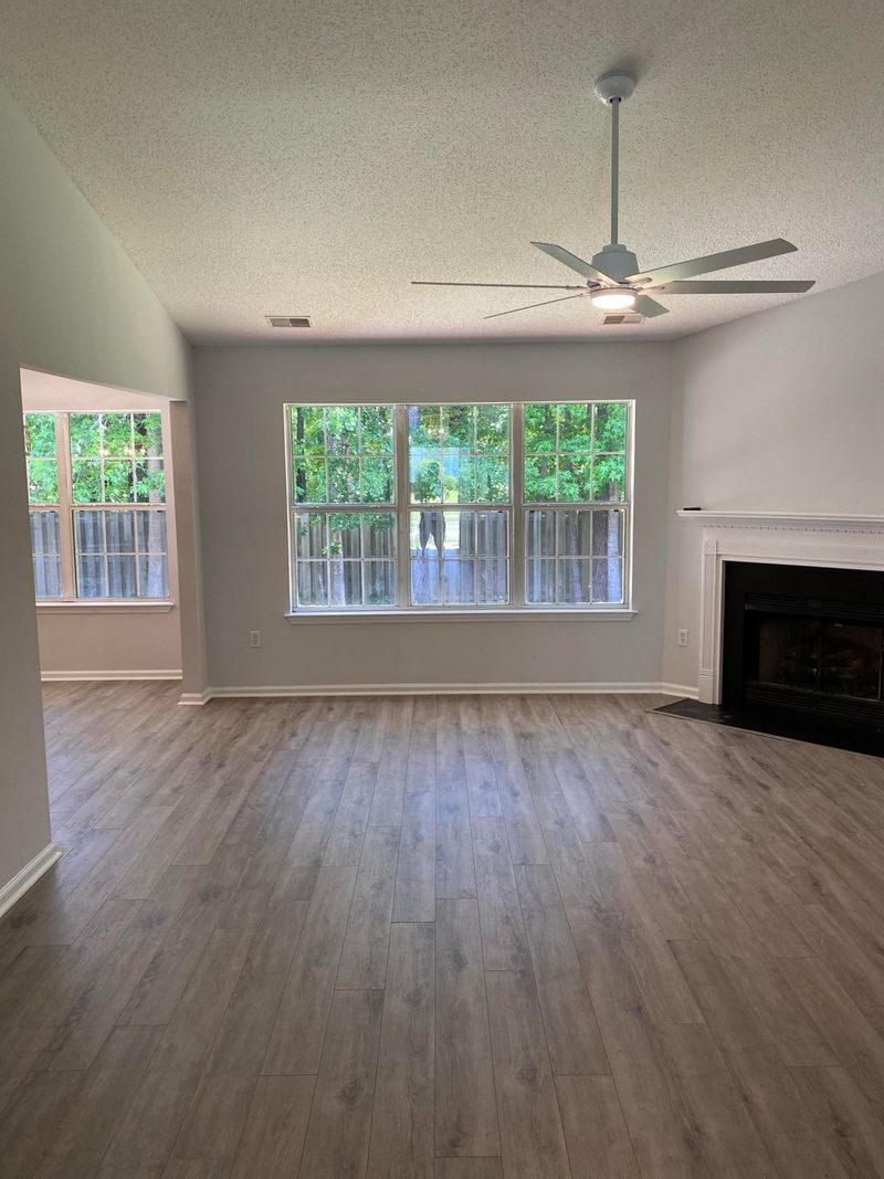 7211 Sweetgrass Blvd, Hanahan, SC 29410
