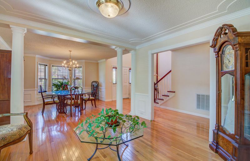 106 Thames Dr, Goose Creek, SC 29445