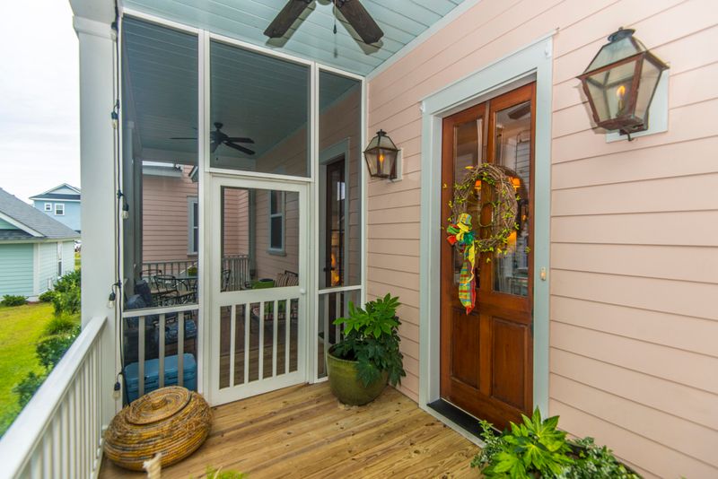 1096 Hills Plantation Dr, Charleston, SC 29412