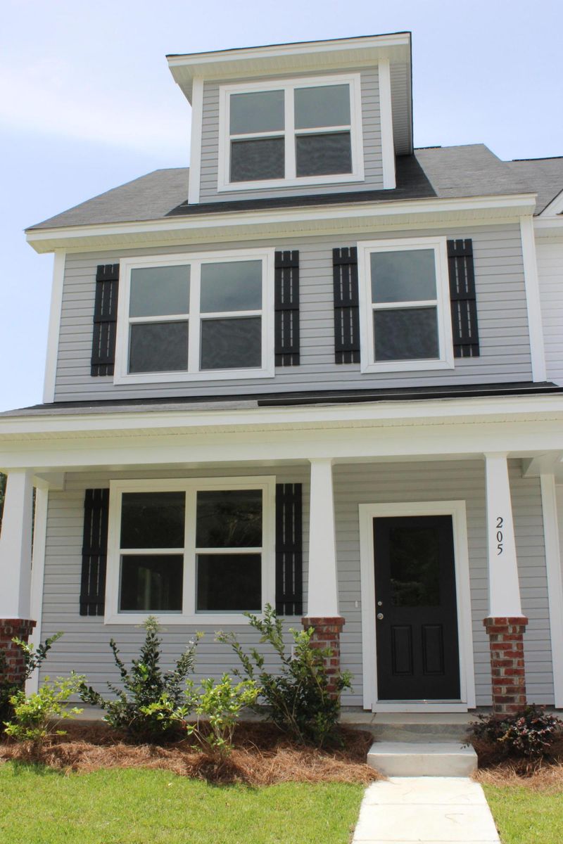 205 Woodward Rd #114, Goose Creek, SC 29445