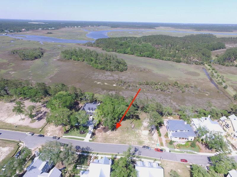 469 Lesesne St, Charleston, SC 29492