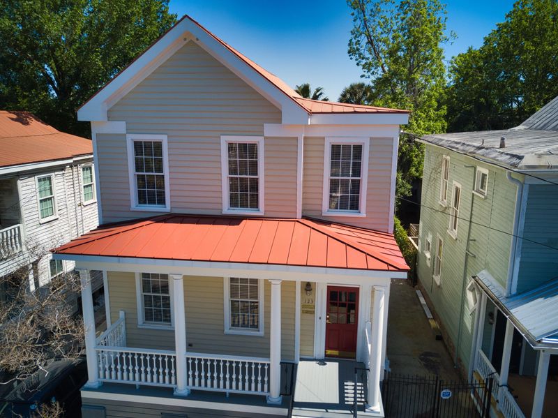 123 Fishburne St, Charleston, SC 29403