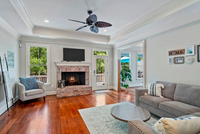 212 Pecan Dr, Summerville, SC 29483