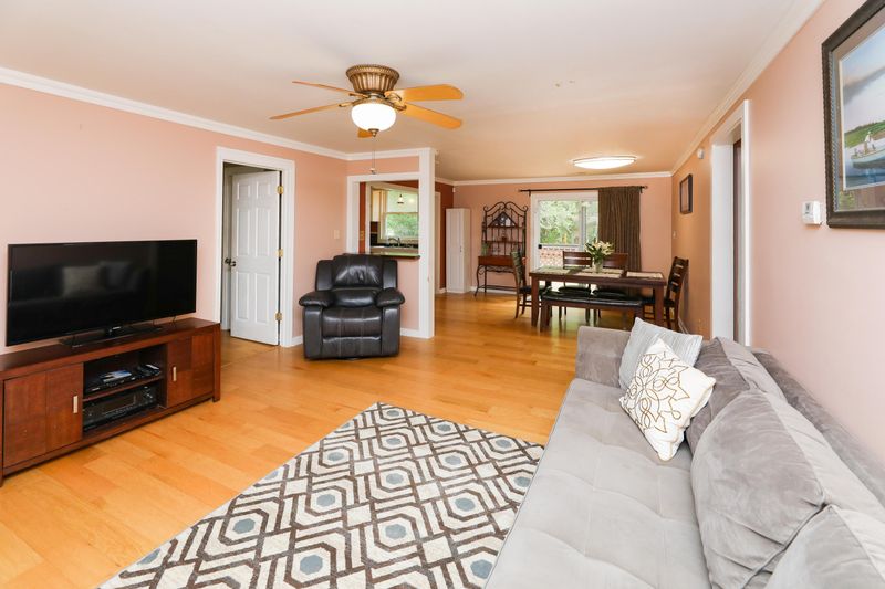 3650 Hilton Dr, Johns Island, SC 29455