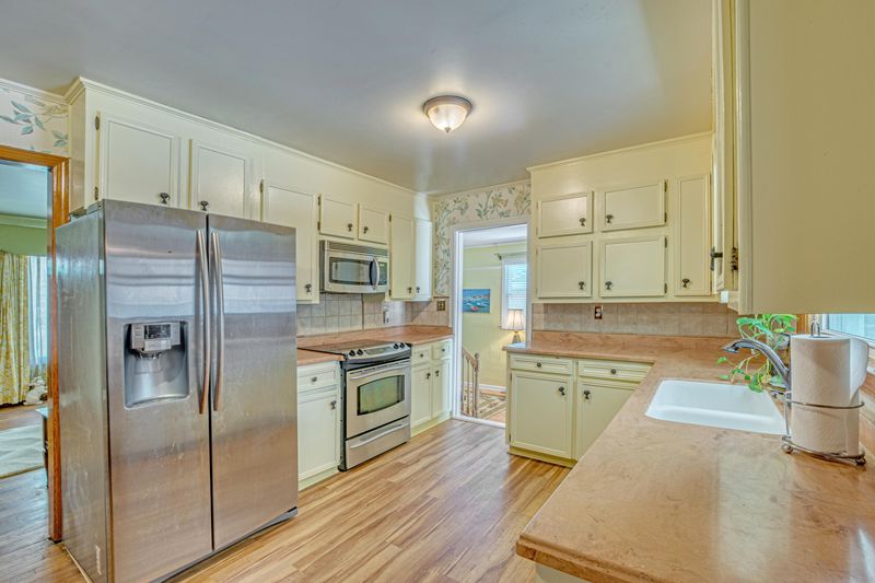 2485 Lantern St, Charleston, SC 29414