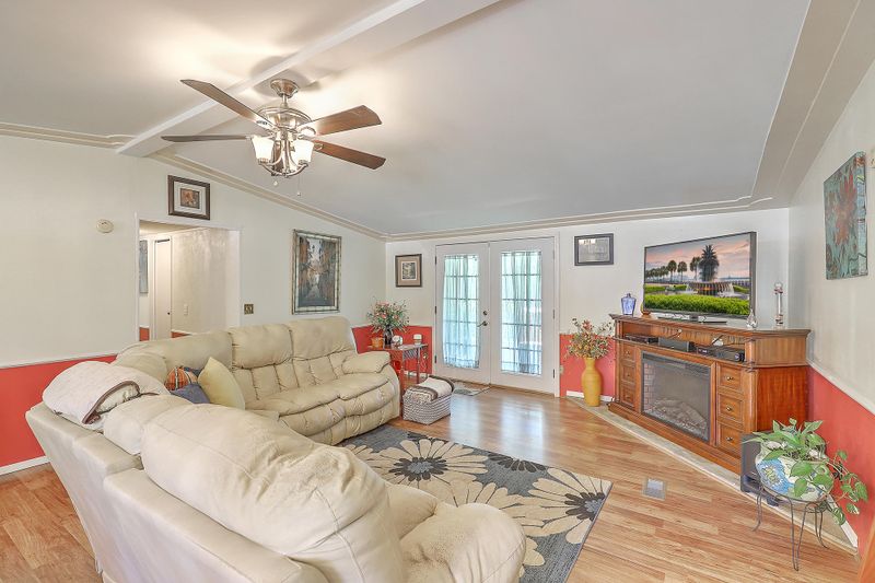 142 Meese Rd, Ladson, SC 29456