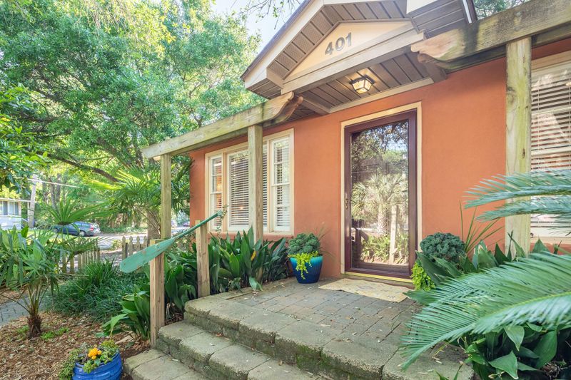 401 E Erie Ave, Folly Beach, SC 29439