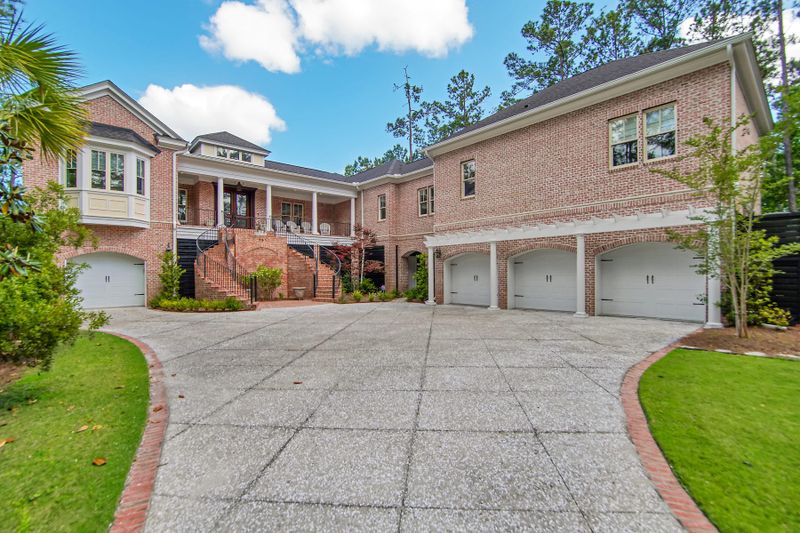 561 Little Barley Ln, Charleston, SC 29492