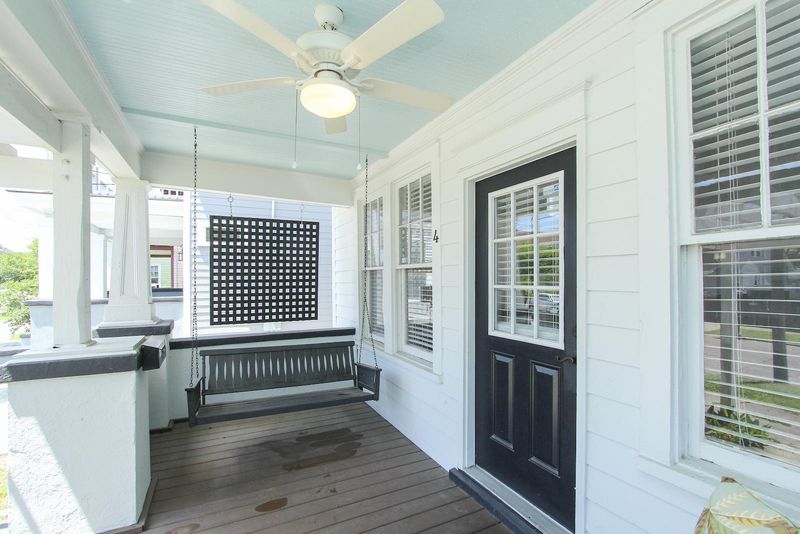 4 Benson St, Charleston, SC 29403