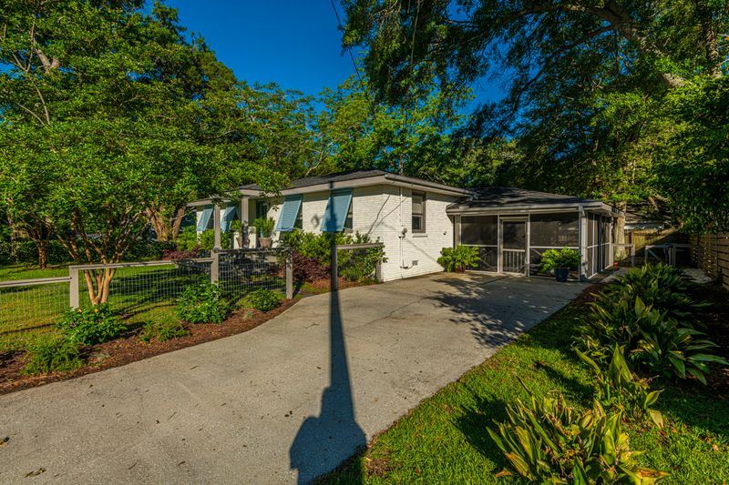 746 Adluh St, Mount Pleasant, SC 29464