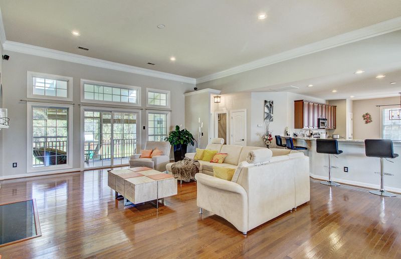 1449 Oakhurst Dr, Mount Pleasant, SC 29466