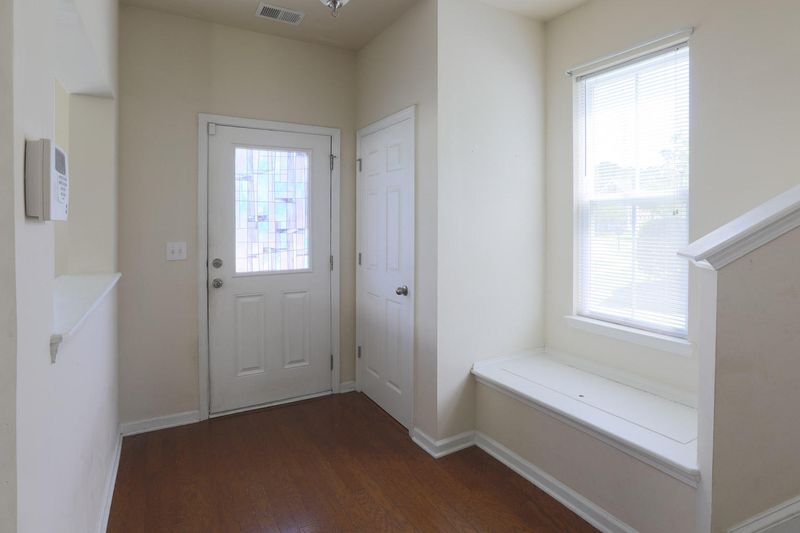 130 Avonshire Dr, Summerville, SC 29483