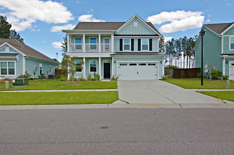 401 Whispering Breeze Ln, Summerville, SC 29486
