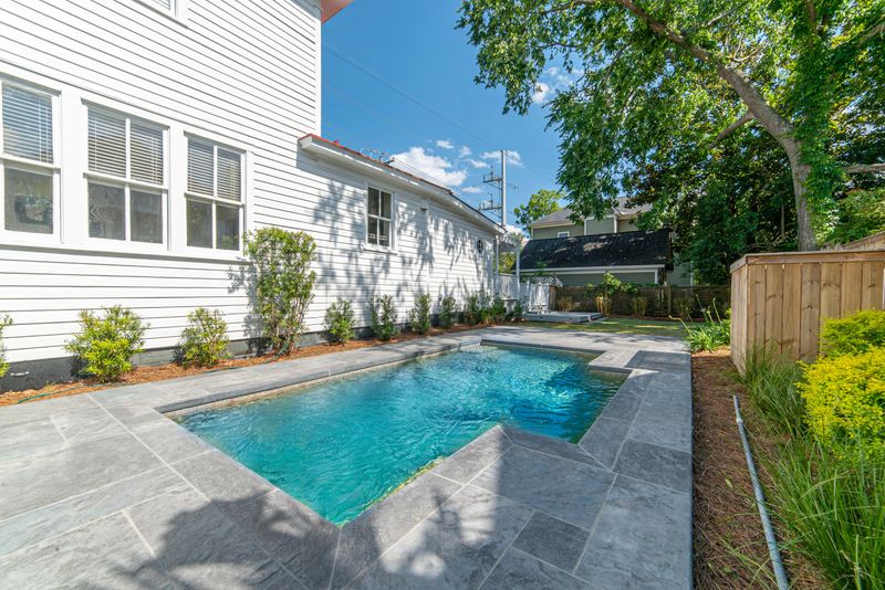 151 Grove St, Charleston, SC 29403