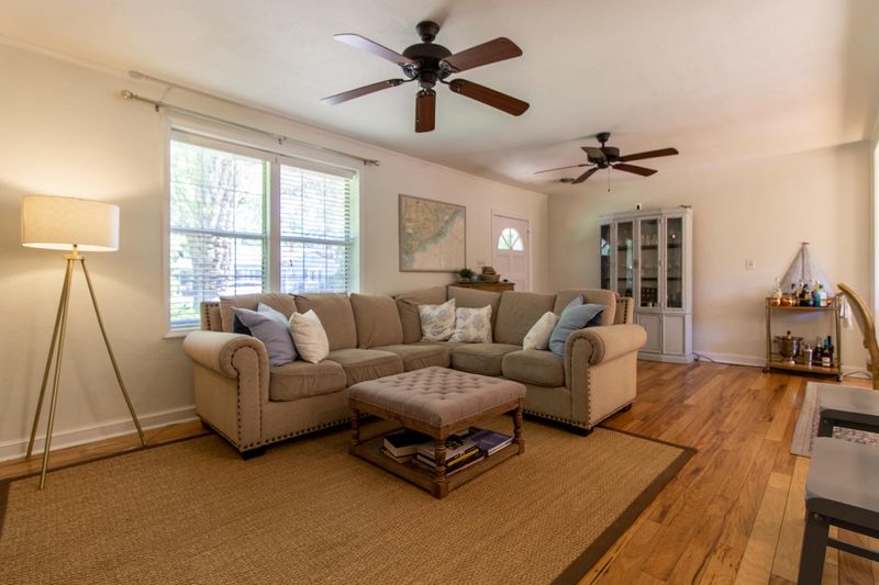 1207 Parkwood Estates Dr, Charleston, SC 29407