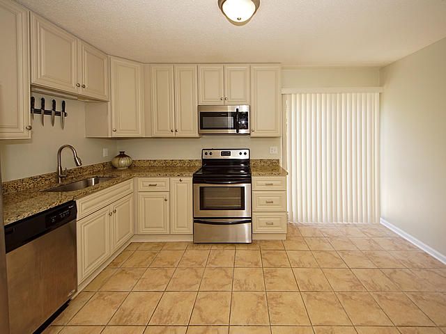 507 Stinson Dr #8b, Charleston, SC 29407