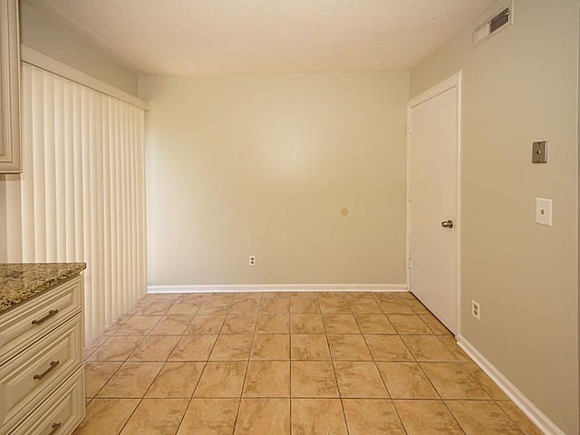 507 Stinson Dr #8b, Charleston, SC 29407