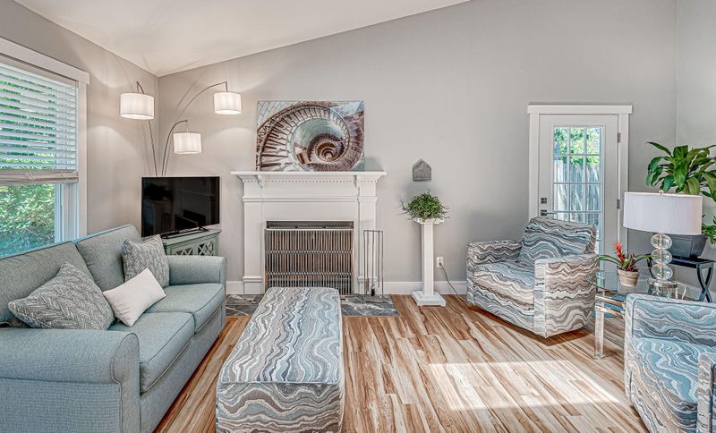 1298 Lake Mallard Blvd, Mount Pleasant, SC 29464