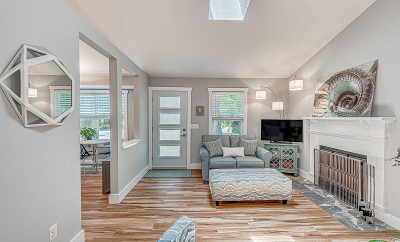 1298 Lake Mallard Blvd, Mount Pleasant, SC 29464
