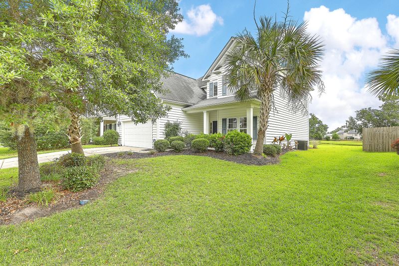 5241 Mulholland Dr, Summerville, SC 29485