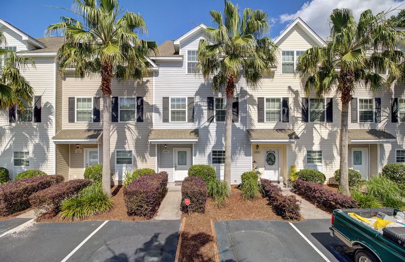 4906 Lake Palmetto Ln, North Charleston, SC 29418