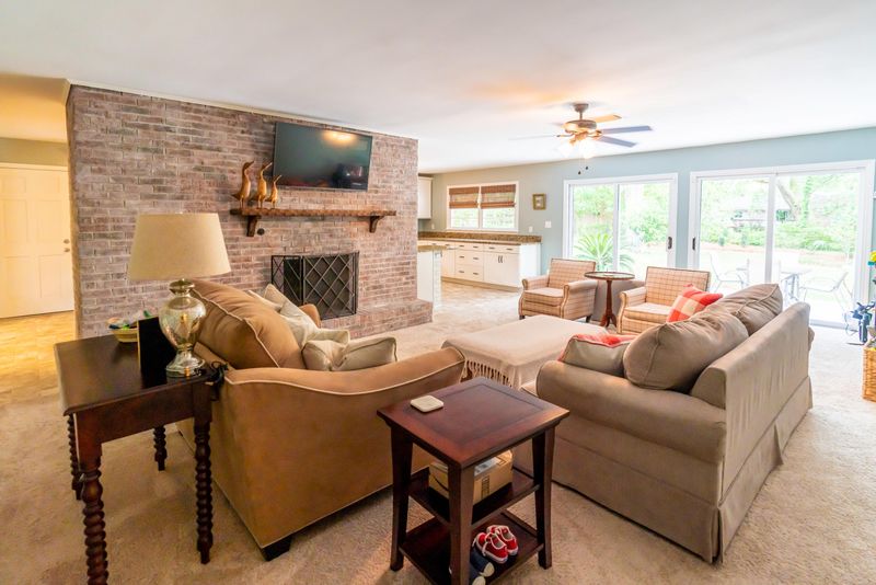 711 Waterloo St, Charleston, SC 29412
