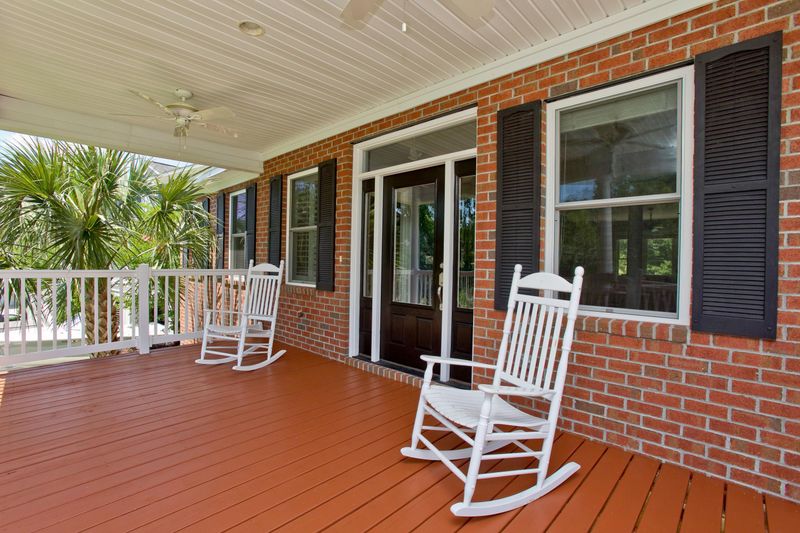 1708 Indigo Island Dr, Hanahan, SC 29410